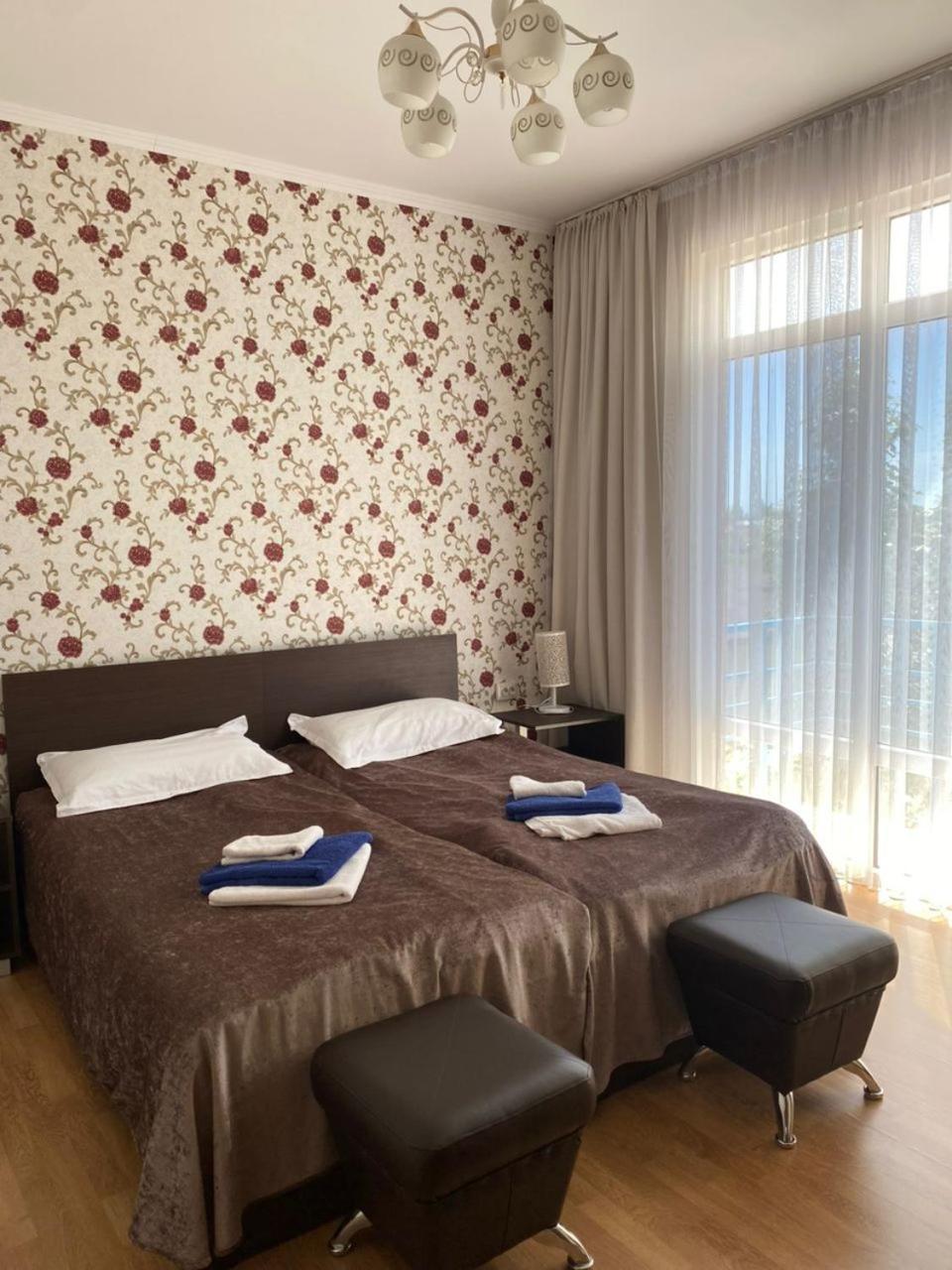 Tri Korony Hotel Cholpon-Ata Kültér fotó