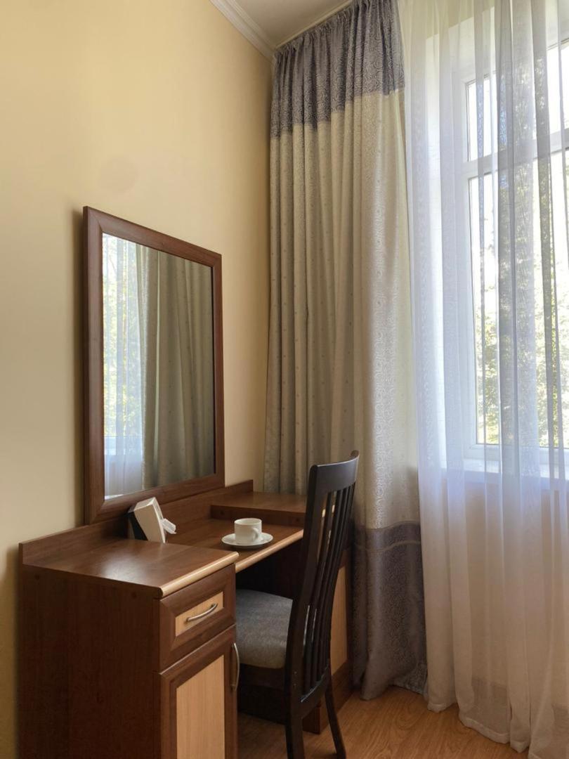 Tri Korony Hotel Cholpon-Ata Kültér fotó